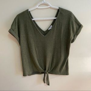 Ardene’s cropped low back shirt